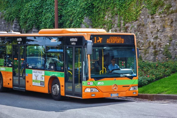 Bergamo Italie Mai 2019 Bus Public Ligne Aeroporto Sur Route — Photo