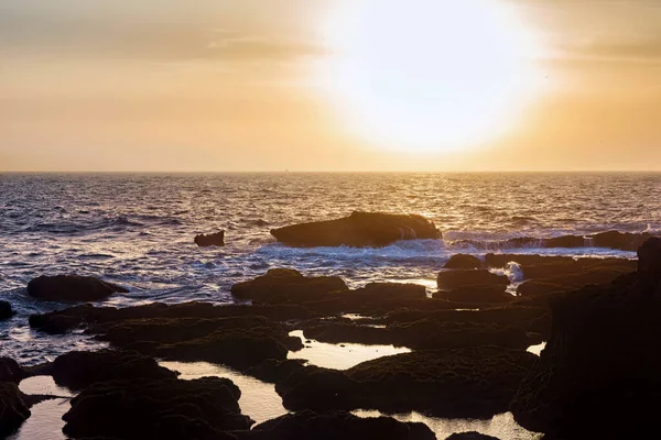 Bir Yaz Akşamı Fas Essaouira Bölgesinde Atlantik Okyanusu Nda Gün Telifsiz Stok Fotoğraflar