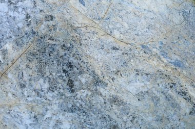 Sanatsal monokrom doğal taş yüzeyi yüksek çözünürlüklü mermer tasarımı, lüks ürün arka planları ve yaratıcı sanat baskıları için mükemmel..