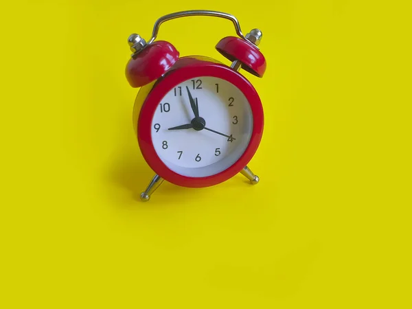 Alarm Clock Colored Background — Stock Photo, Image