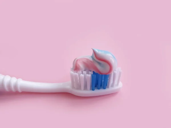 Pasta Zębów Szczoteczki Kolorowym Tle — Zdjęcie stockowe