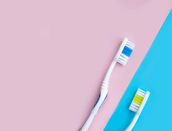 Toothbrush Toothpaste Colored Background — Stock Photo, Image
