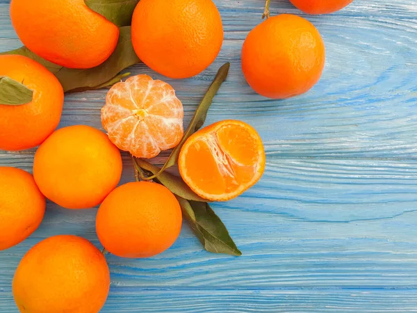 Frische Mandarinen Auf Holzgrund — Stockfoto
