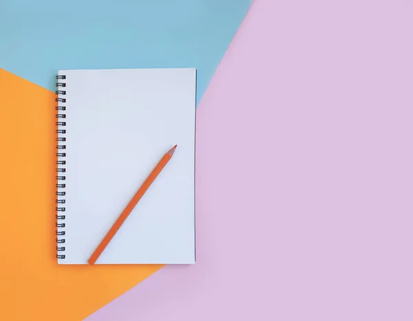 Pencil Notepad Colored Background — Stock Photo, Image