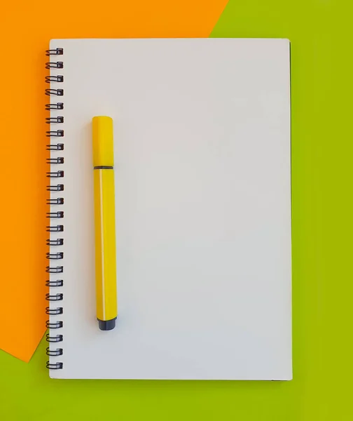 Notebook Felt Tip Pen Background Colored Paper — Stock Photo, Image