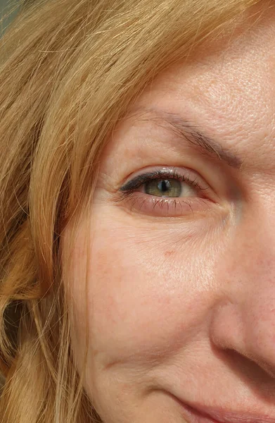 Rugas Dos Olhos Mulher Pele Envelhecida — Fotografia de Stock