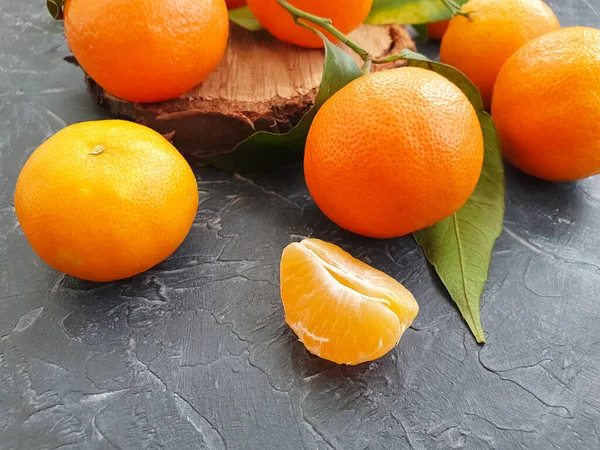 Tangerinas Frescas Fundo Concreto — Fotografia de Stock