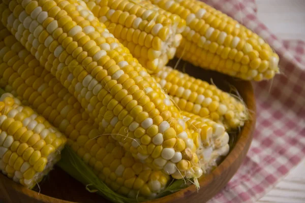 Raw Corn Wooden Background — Stock Photo, Image