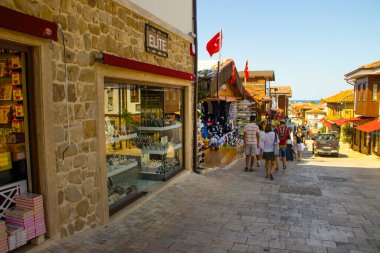 11 Ağustos 2021, Türkiye, Yan şehir, dükkanlar