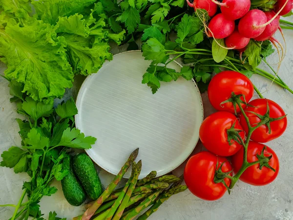 Frisches Gemüse Auf Betongrund Tomaten Spargel — Stockfoto