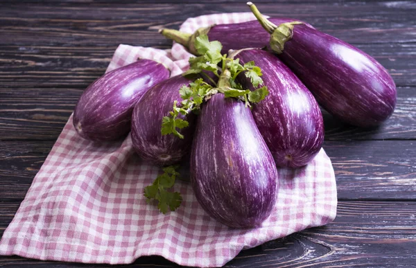 Whole Eggplant Wooden Background — Stock Photo, Image