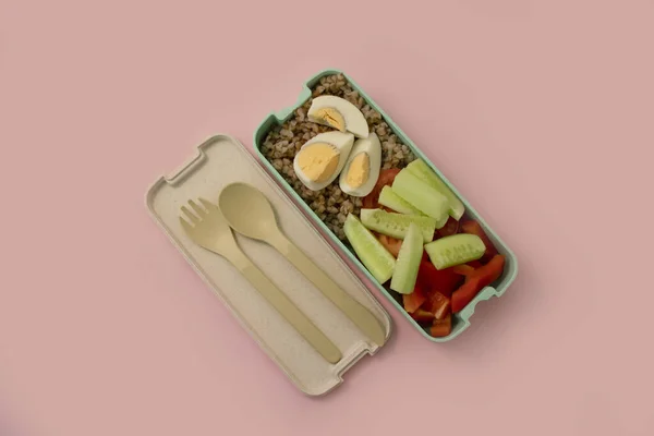 Zdrowy Obiad Kolorowym Tle — Zdjęcie stockowe