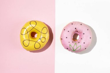 Renkli çörekler. Asgari konsept