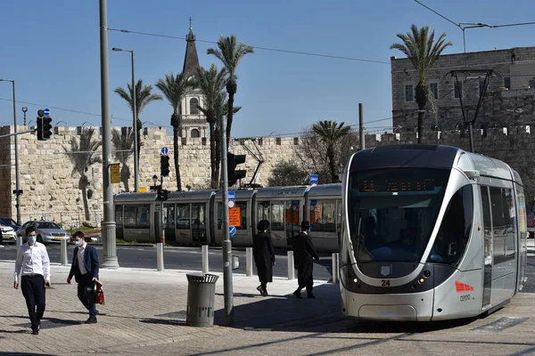 Tram Moderno Nella Vecchia Gerusalemme Tram Gerusalemme Città Vecchia Gerusalemme Foto Stock