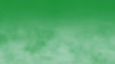 Beyaz buhar döner ve tavadan yükselir. Çerçevenin arkasındaki büyük bir çömlekten beyaz duman yükselir. İzole edilmiş yeşil cilt arkaplanı.