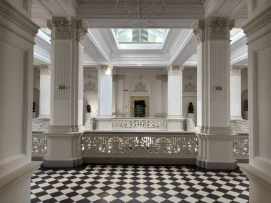 Chisinau 'daki Moldova Ulusal Güzel Sanatlar Müzesi' nin iç görünümü