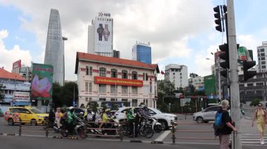 Ho Chi Minh City, Viet Nam - 7 Ekim 2025 - Ben Thanh Market (Cho Ben Thanh )