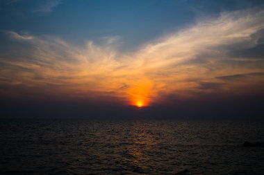 Sunrise beach Koh Munnork Adası'nda