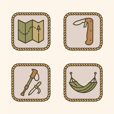 Bir harita, katlanan bir bıçak, buz baltası ve açık hava maceraları için bir hamak gösteren ip tarzı bir kenar tarafından çerçevelenmiş dört kare simge koleksiyonu..