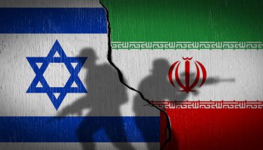 Kırık duvarda İran ve İsrail bayrakları olan asker gölgeleri. Jeopolitik çatışma ve savaş gerilimi kavramı.