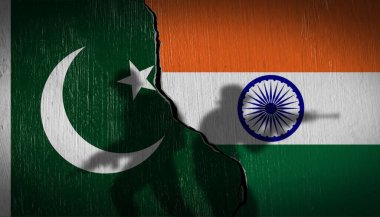 Kırık duvarda Hindistan ve Pakistan bayrakları olan asker gölgeleri. Jeopolitik çatışma ve sınır gerginliği.