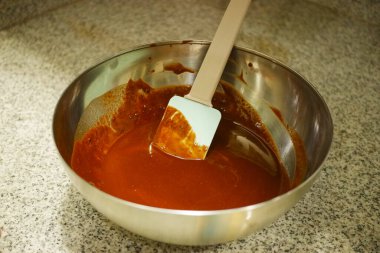 Pasta hamuru fırını kullanarak pişirilmeye hazır..