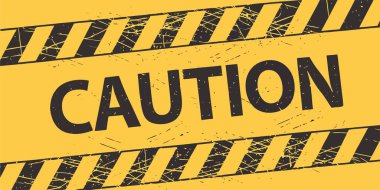 Sarı ve siyah şeritli tehlikeli bantlı cesur, sıkıntılı bir uyarı işareti. Uyarı, tehlike, güvenlik ve inşaat güvenliğiyle ilgili projeler ve arka planlar için ideal.