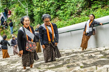 Jogja, 5 Eylül 2025. Sri Susuhunan Pakubuwono XIII 'ün cenazesi Mataram Kraliyet Mezarları Kompleksi, Imogiri, Bantul, Yogyakarta Özel Bölgesi.