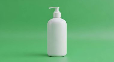 Pompalı temiz, beyaz bir losyon şişesi canlı yeşil bir arkaplanda duruyor. Güzellik ve sağlık ürünlerini sergilemek için ideal..