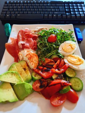 İçişleri Bakanlığı 'nda lezzetli ve sağlıklı bir öğle yemeği.