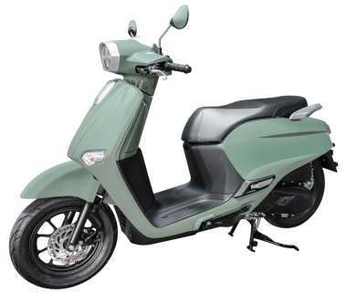 Yeşil modern retro scooter