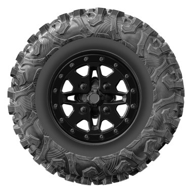 Siyah tekerlek off road lastiğinde