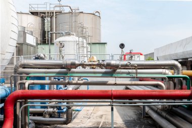 Sanayi tesisleri için paslanmaz çelik boru hatları