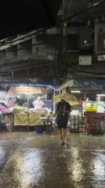 Yağmurlu Gece, Çin Mahallesi Bankok, Tayland, 01.02.2025
