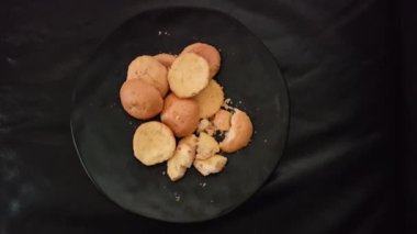 Klasik Endonezya kurabiyeleri, kurutulmuş sünger keki, geleneksel java kurabiyeleri, ev yapımı kurabiyeler, kue roti bolu kering jadul, kue bolu kering