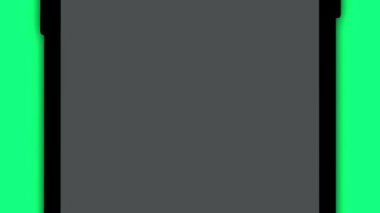 akıllı telefon ekranı siyah arkaplanda izole edildi