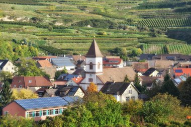 ünlü cennet şarabı köyü Achkarren, Kaiserstuhl şarap bölgesi, Kara Orman, Almanya