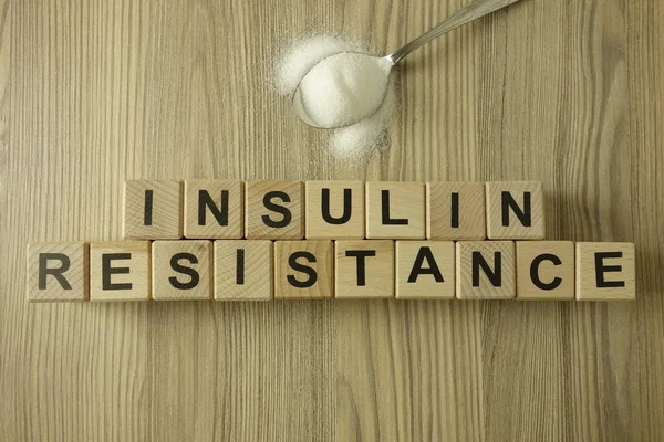 Texto Resistência Insulina Blocos Madeira Com Colher Açúcar Conceito Diabético — Fotografia de Stock