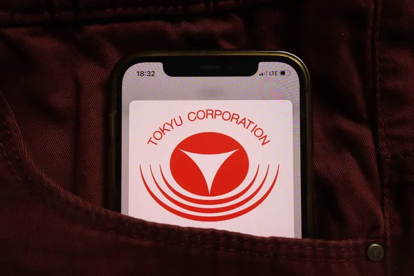 Konskie Polonia Septiembre 2021 Tokyu Corporation Logo Exhibido Teléfono Móvil —  Fotos de Stock