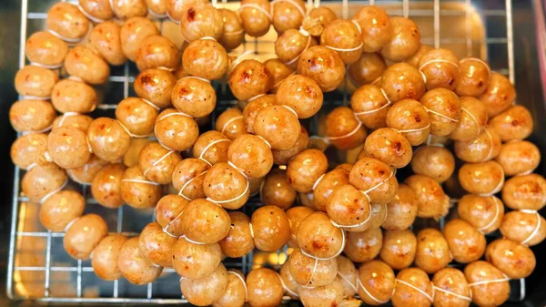 Sokak Gıda Dükkanında Tayland Sosisi, Tayland sokak yemekleri, Geleneksel Sosis