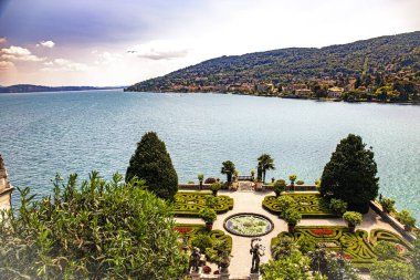 Lombardia 'daki Lago Gölü Maggiore Kuzey İtalya
