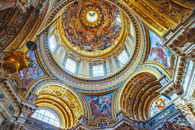 Roma, İtalya 'daki St. George Kilisesi' nin içinde..