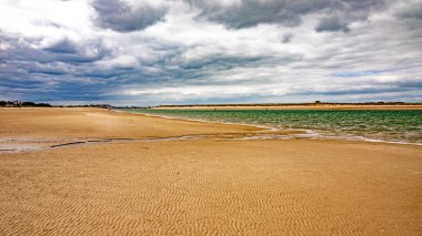 Dublin 'e yakın İrlanda kıyılarındaki deniz feneri ve deniz manzarası çok güzel.