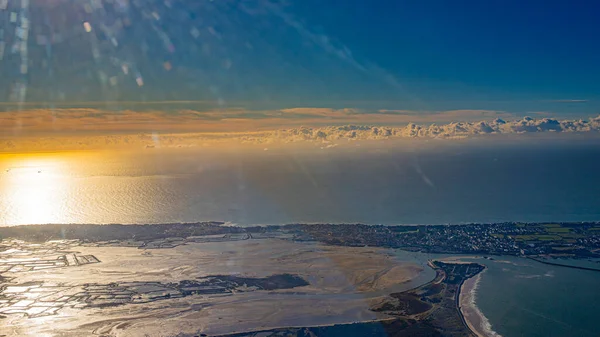 Atlantik Okyanusu 'ndaki Atlantik kıyı şeridi ve ada