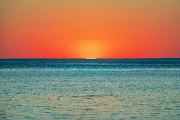 Fransız Atlantik Okyanusu kıyılarında gün batımı