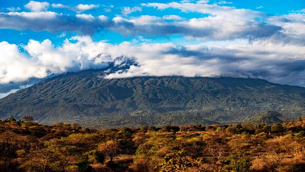 Tanzanya 'nın güzel manzarası ve gölgeleri 