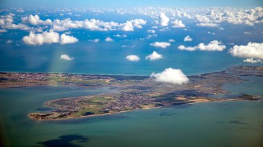 Fransız Atlantik Okyanusu 'ndaki Yeu Adası hava manzarası