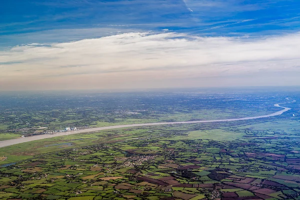 Fransa 'nın batısında Dünya ve gökyüzü için ödenen Nantes şehri