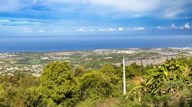 La Runion Fransız Adası Hint Okyanusu 'ndaki sahil ve kıyı şeridi.