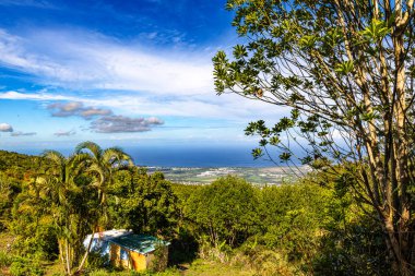 La Runion Fransız Adası Hint Okyanusu 'ndaki sahil ve kıyı şeridi.